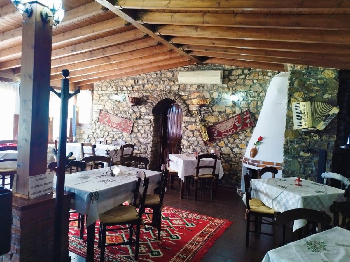 Guva Mangalem Hotel Restaurant Berat Exteriér fotografie